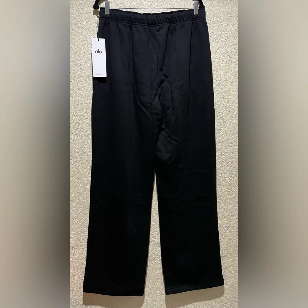 ALO Yoga NWT Accolade Straight Leg Sweatpants Black Size M Oversized
